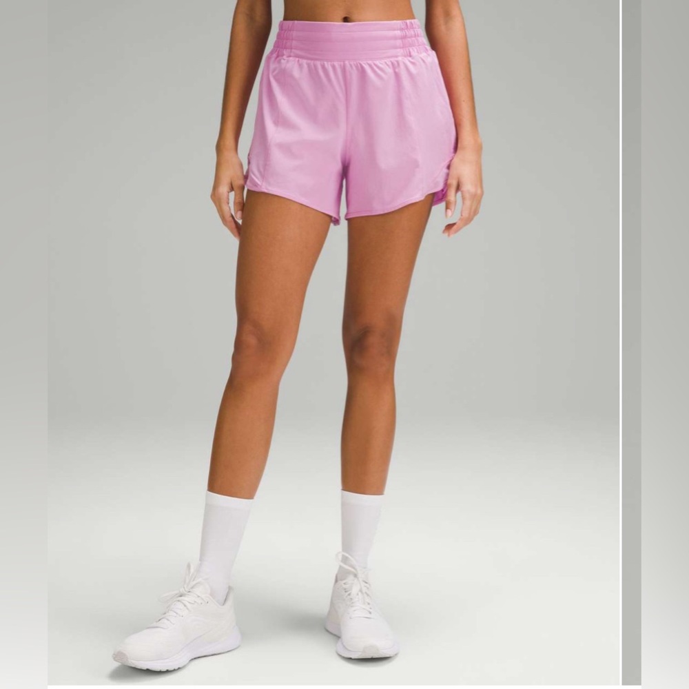 Lululemon Hotty Hot LR Short 4” Lined